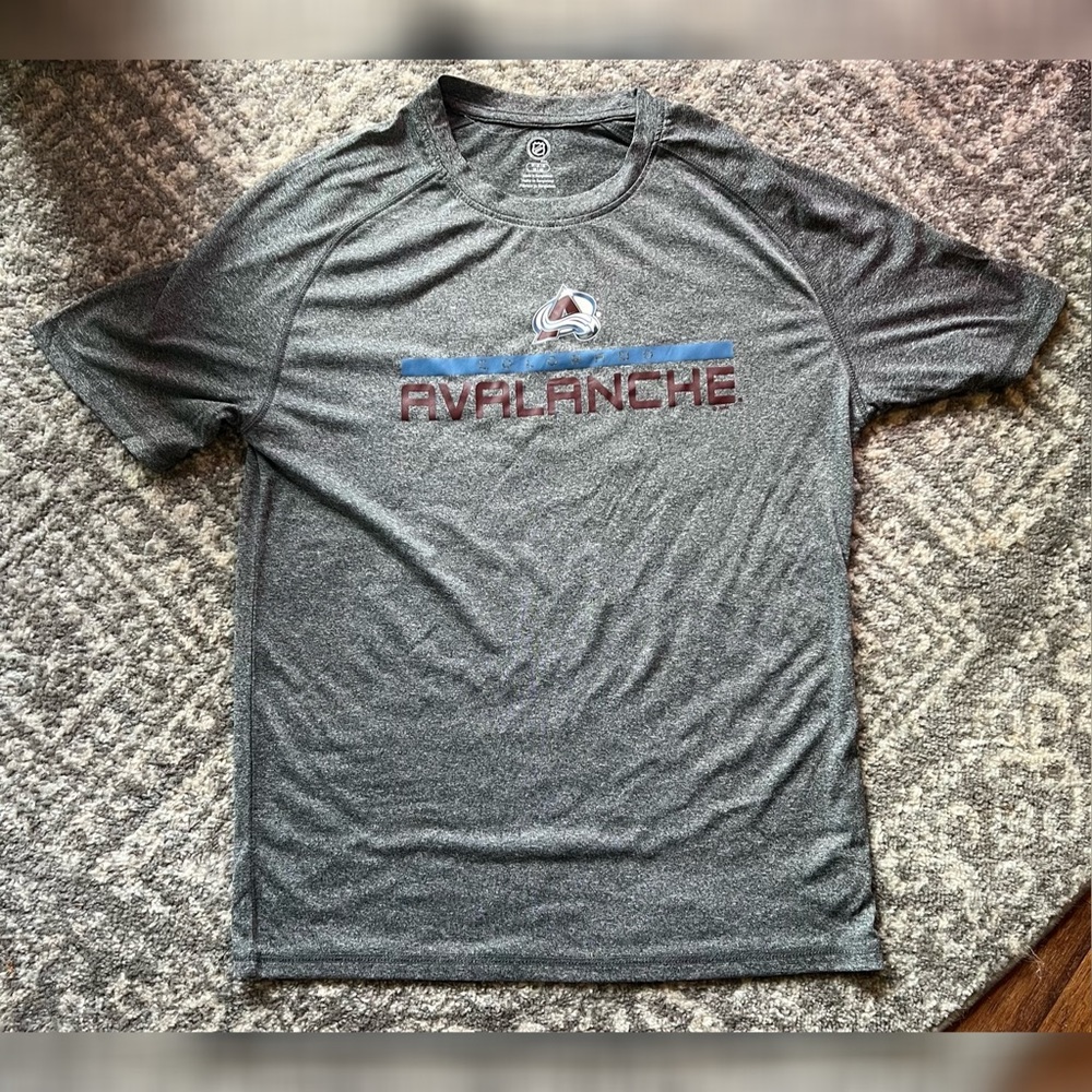Colorado Avalanche Activewear T-Shirt